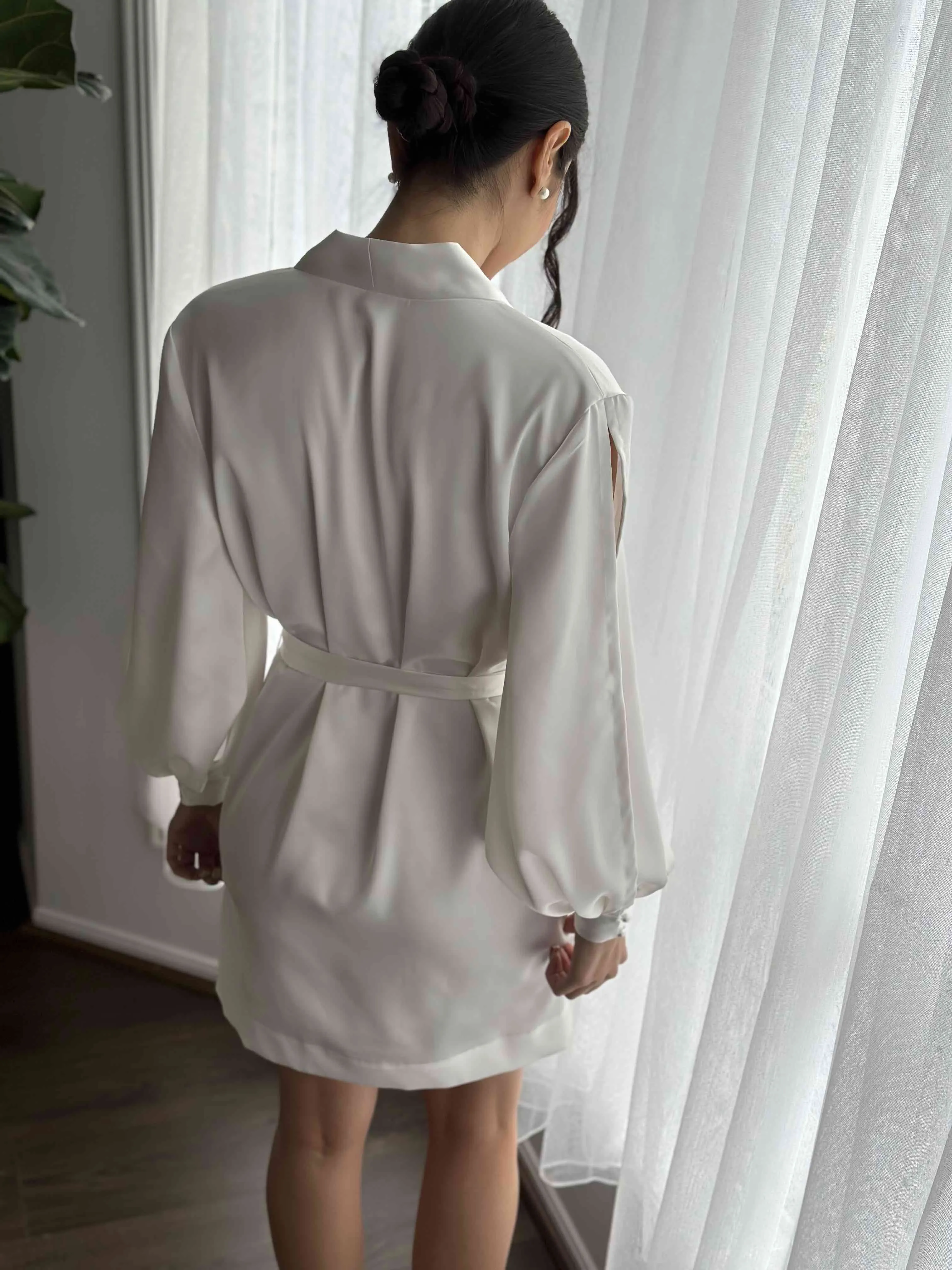 Lauren Short Slit Sleeve Robe
